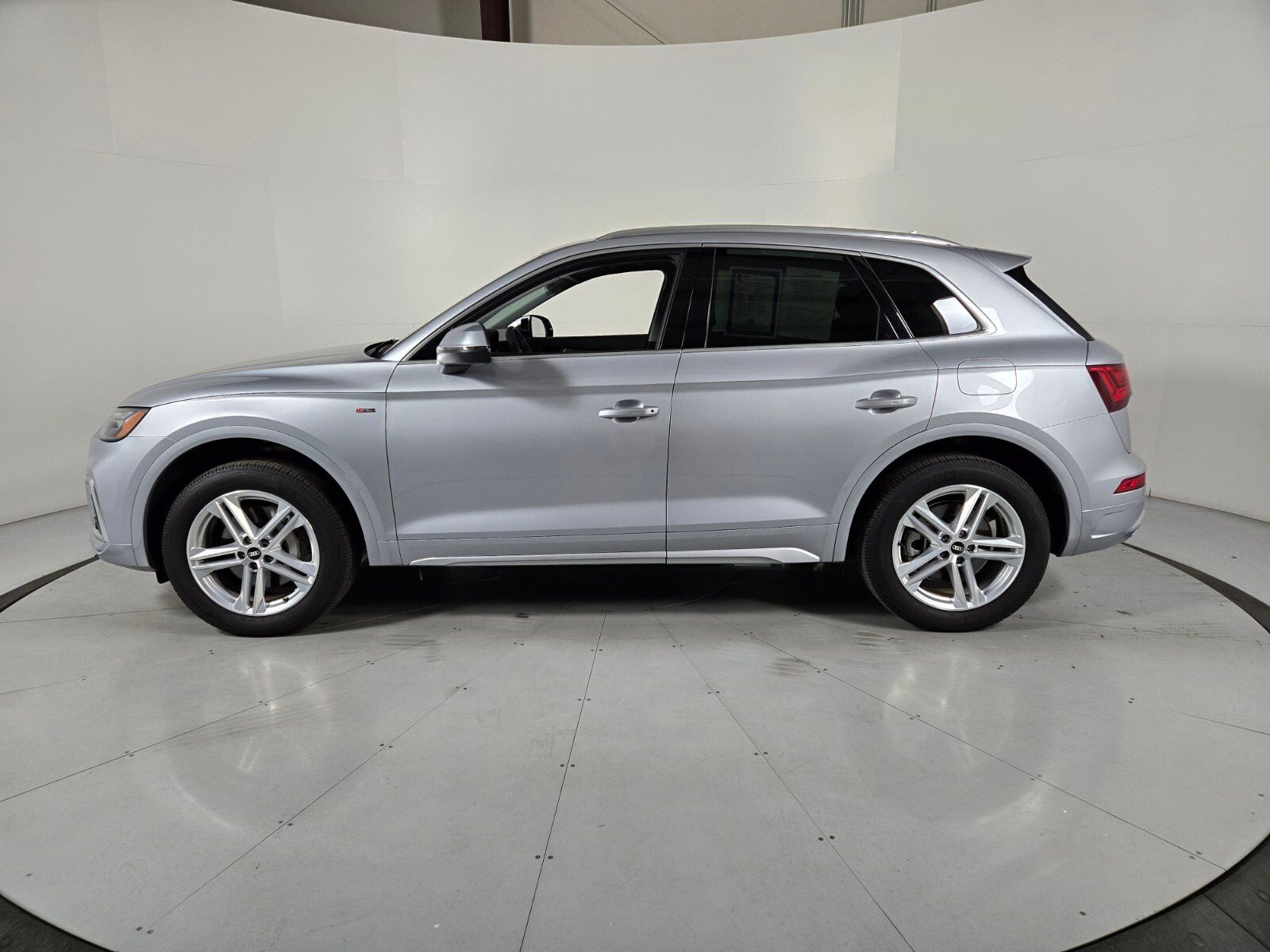 2021 Audi Q5 e 55 Premium Plus 8