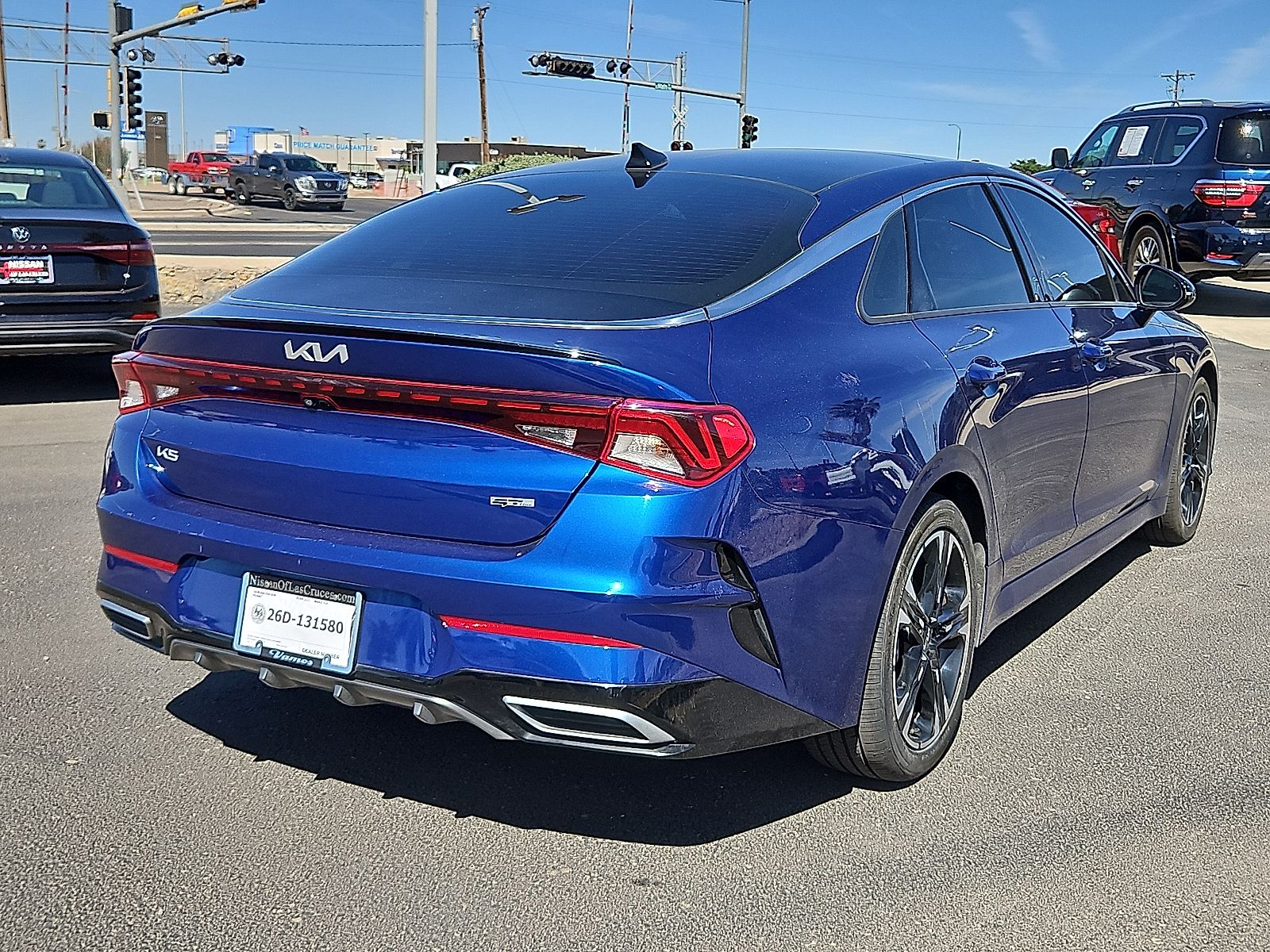 View vehicle photo 4