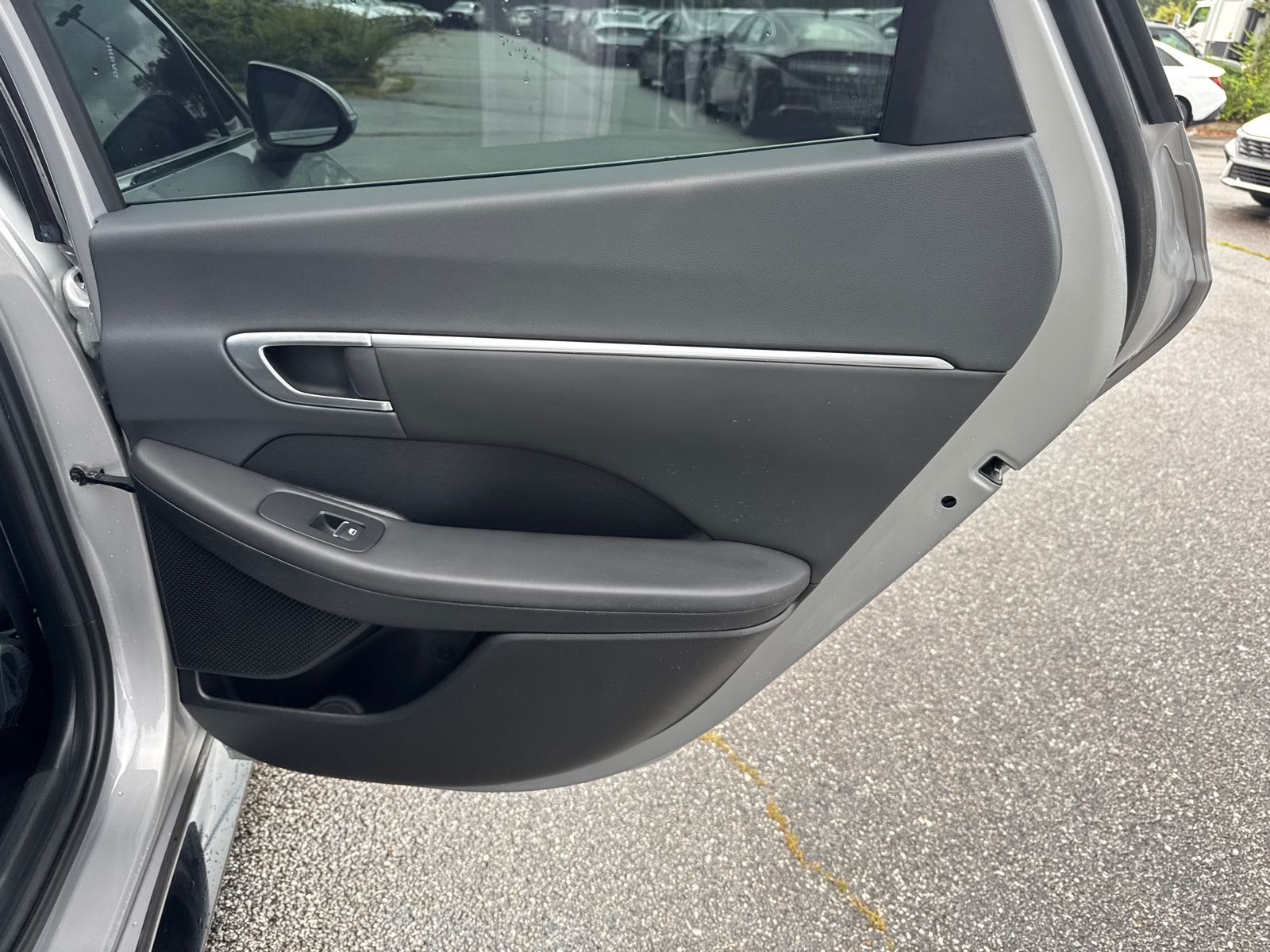 Used 2023 Silver Hyundai SEL image 16