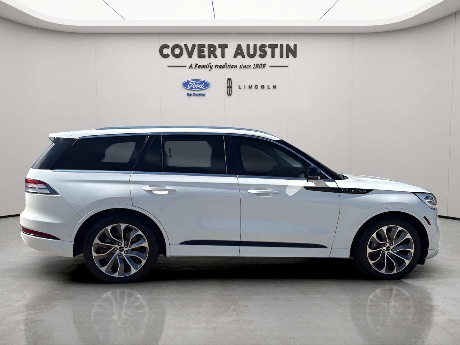 Used Car 2020 Lincoln Aviator  Grand Touring For Sale Under $35,000 In Austin, Texas