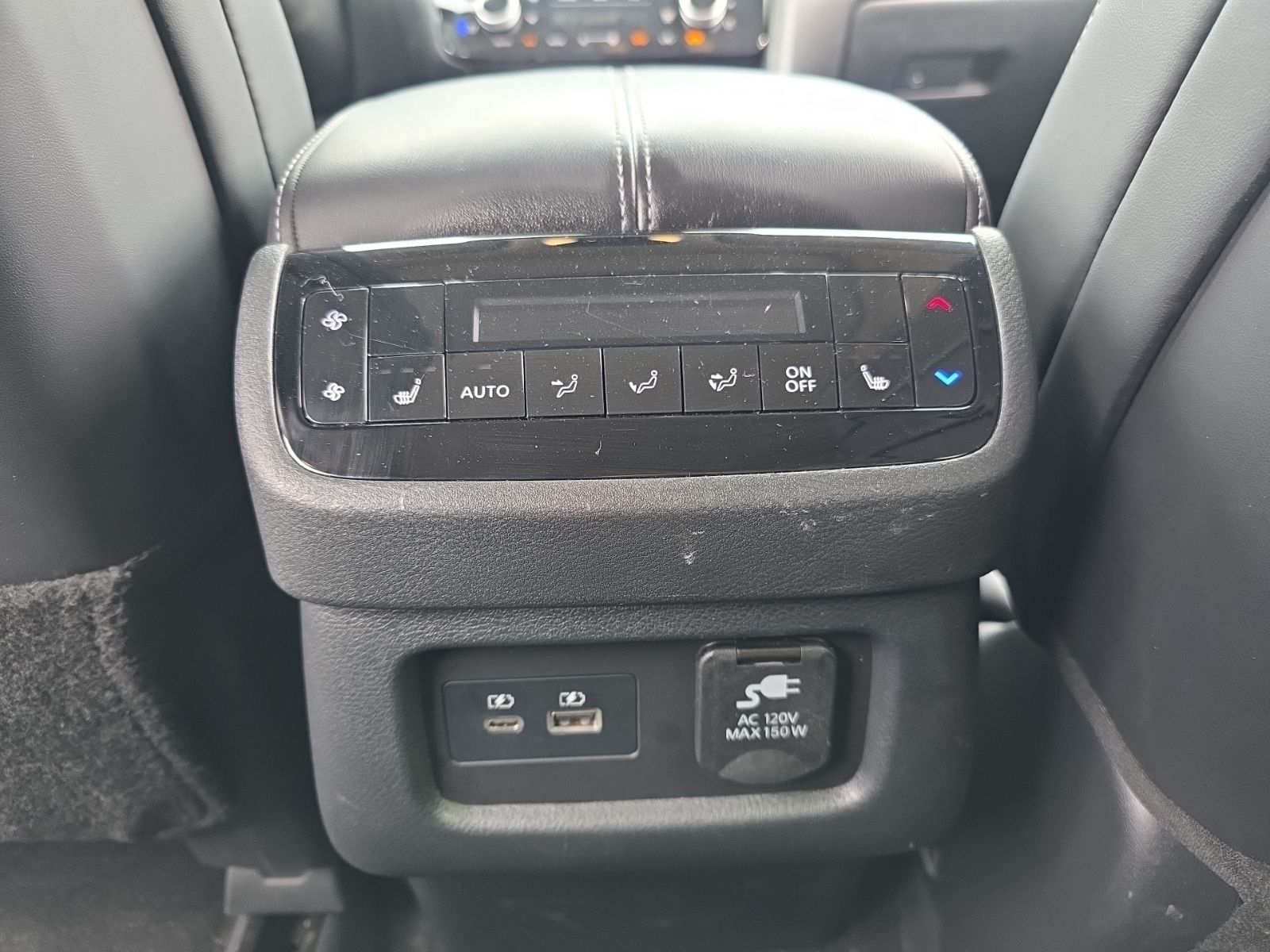 Used 2025 Black INFINITI Sensory image 39