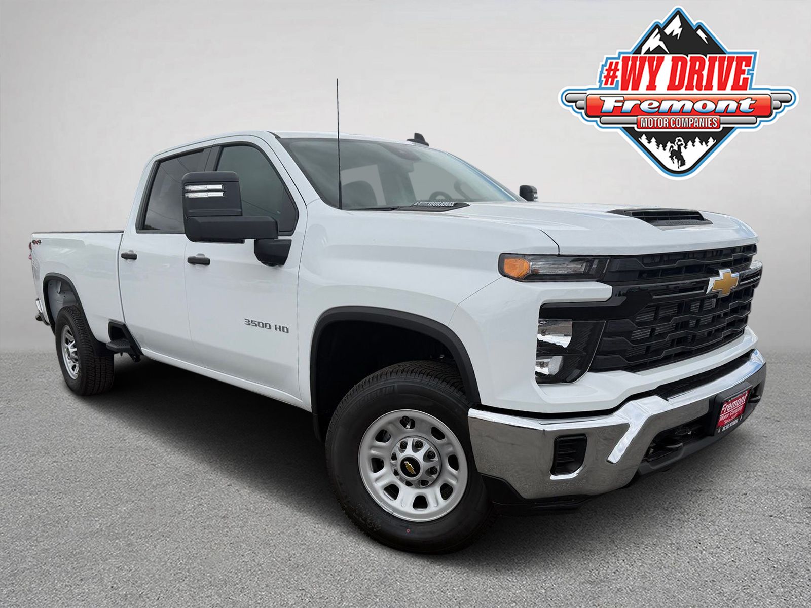 Summit White 2026 Chevrolet Silverado 3500HD Pickup Truck Four-Wheel Drive Automatic