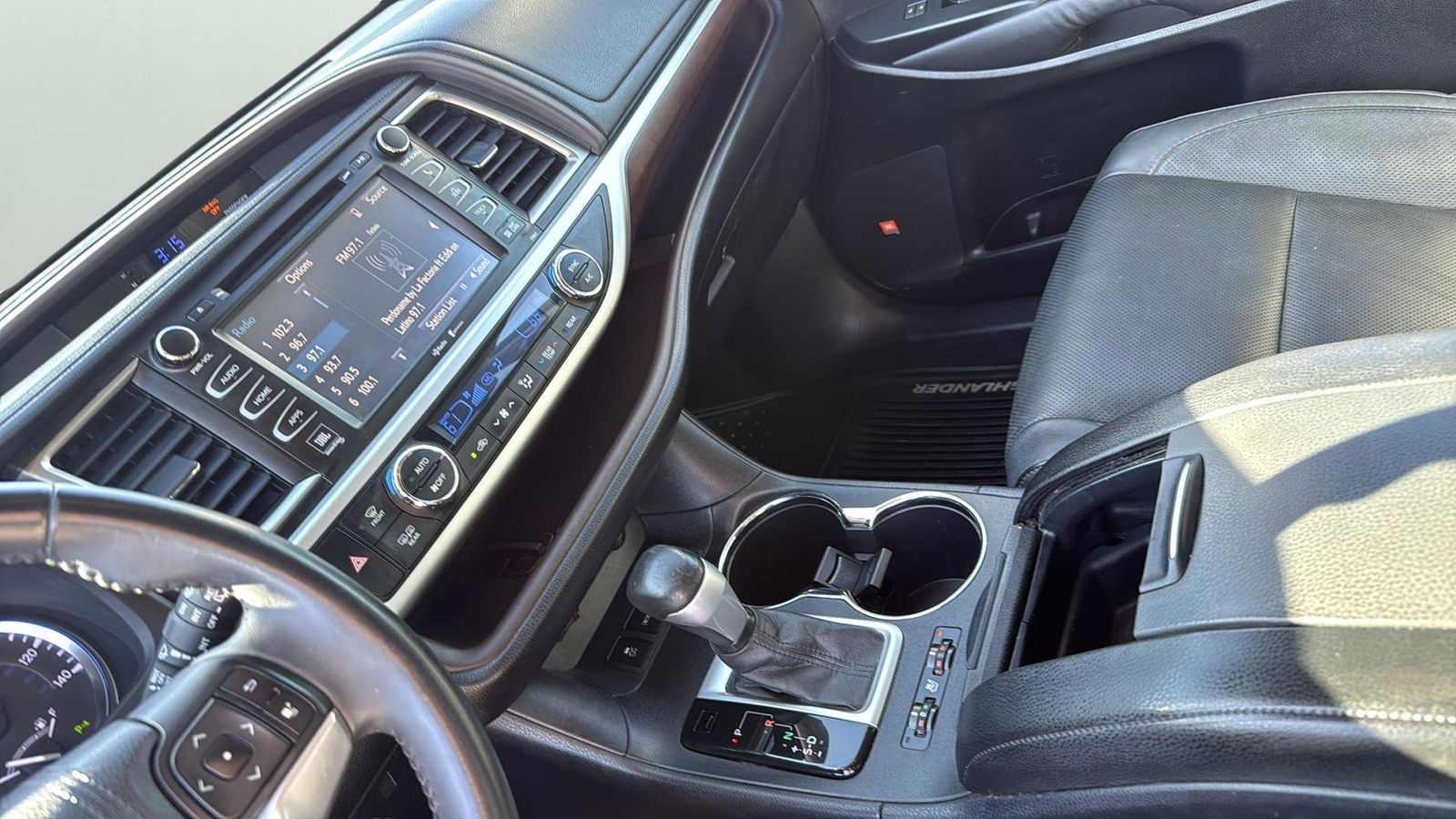 Used Car 2015 Toyota Highlander  Limited For Sale Under $20,000 In Austin, Texas