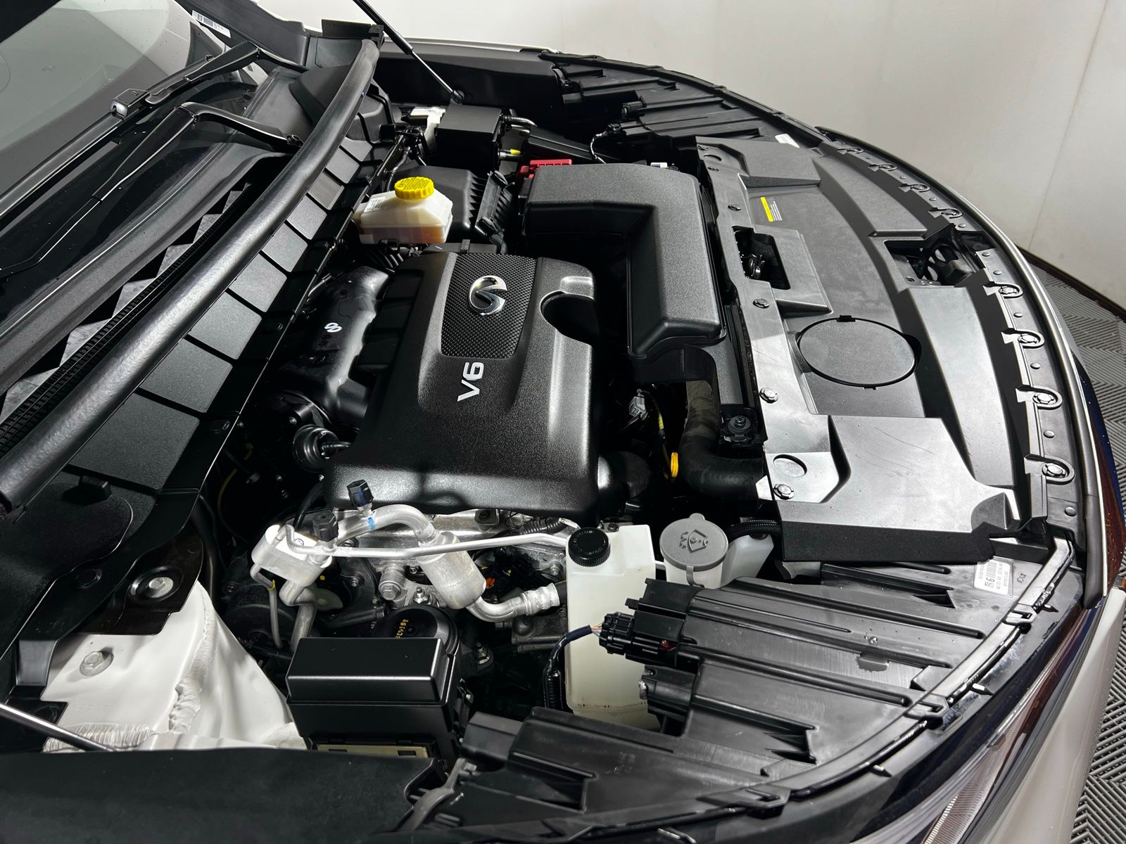 Thumbnail: 2024 INFINITI QX60 - 10