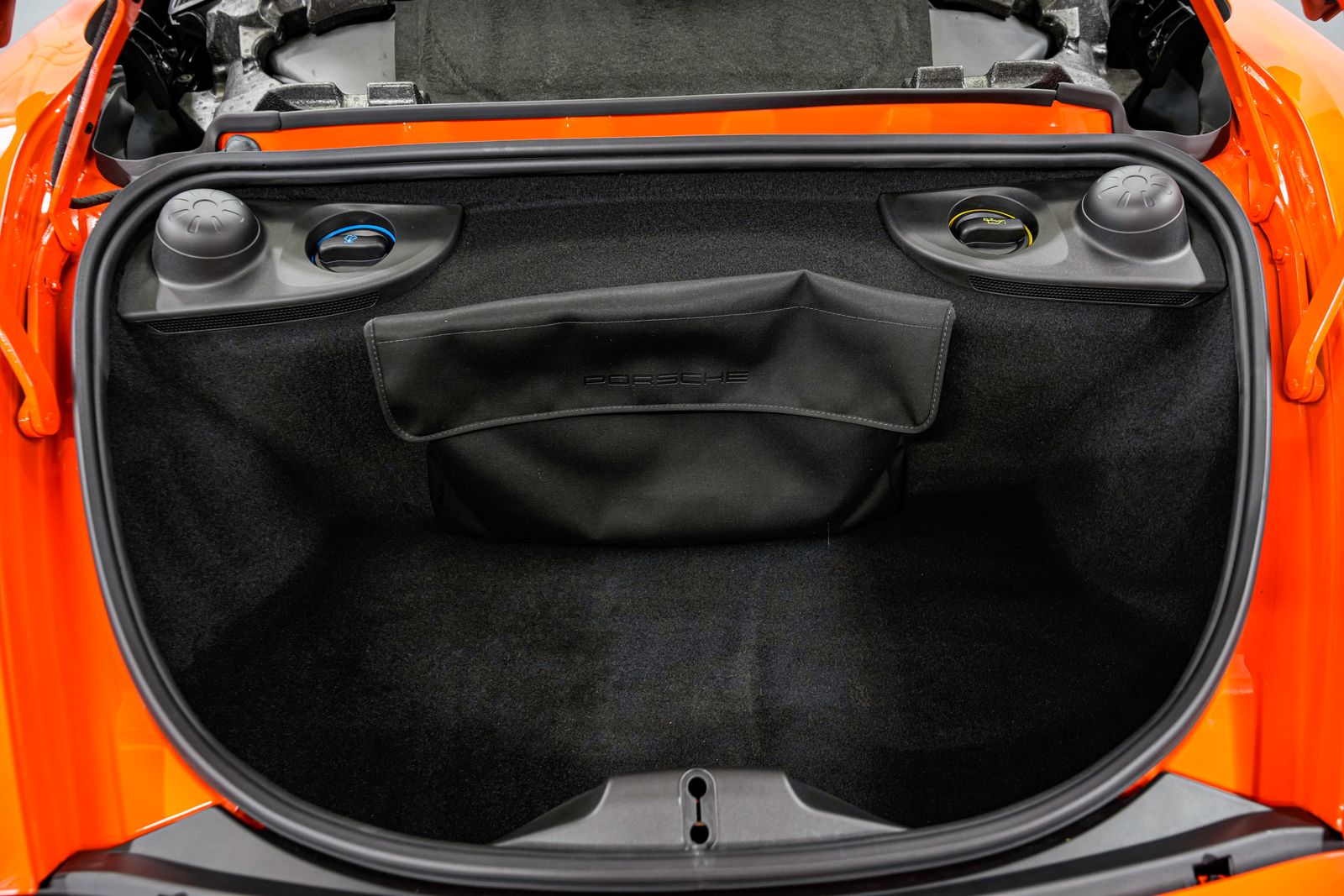 2024 Porsche 718 Spyder RS — photo 37