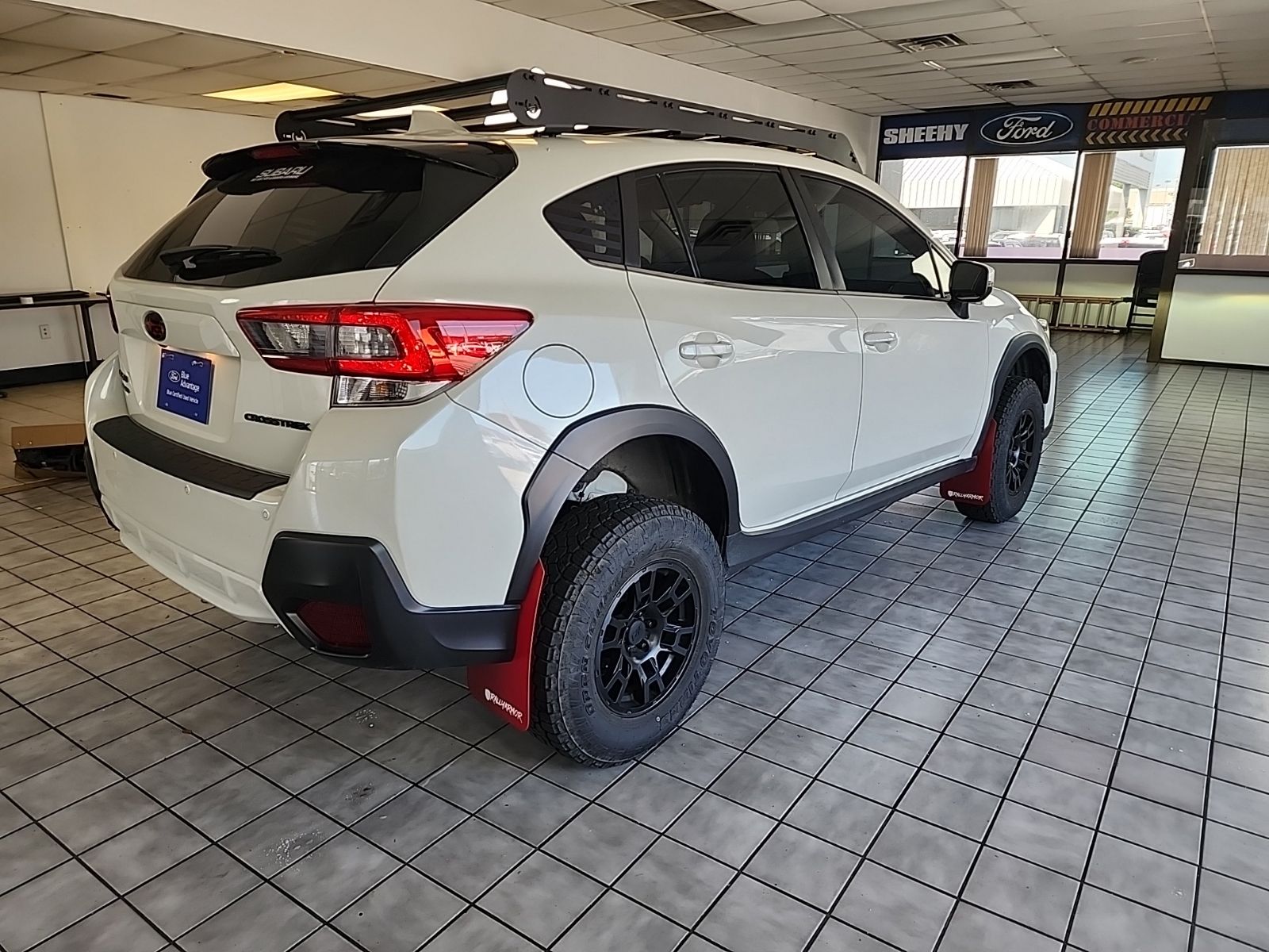 Used 2023 Crystal White Pearl Subaru Limited image 7
