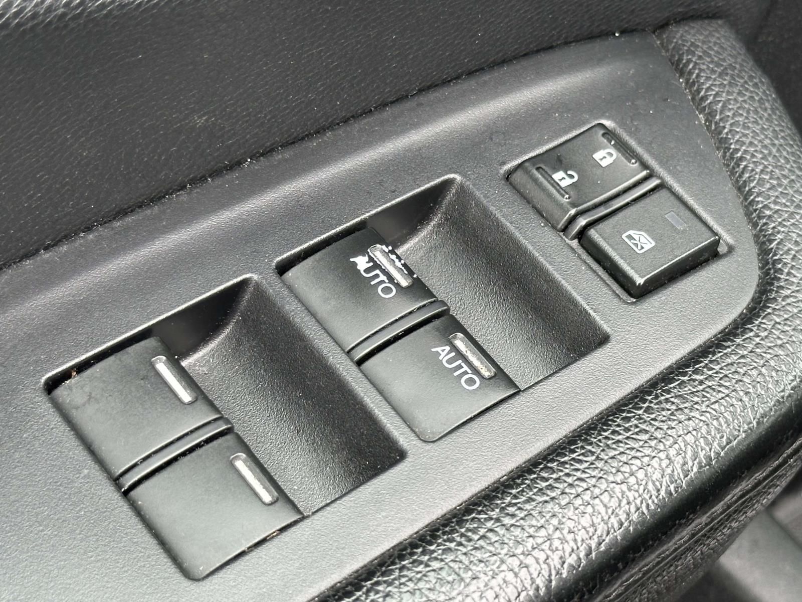 Used 2017  Honda EX-L image 25