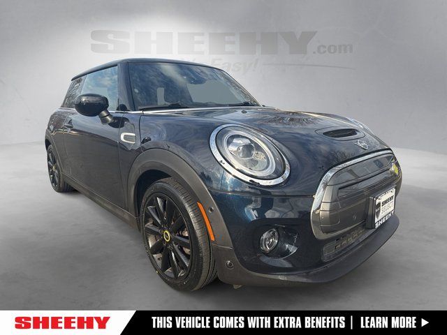 2021 MINI Hardtop 2 Door SE's photo