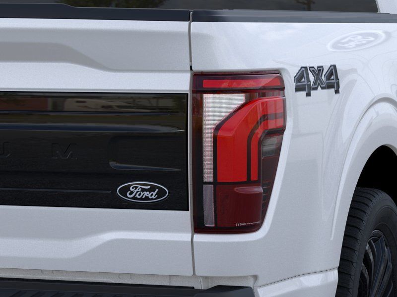 New 2026 Star White Metallic Tri-Coat Ford Platinum image 21