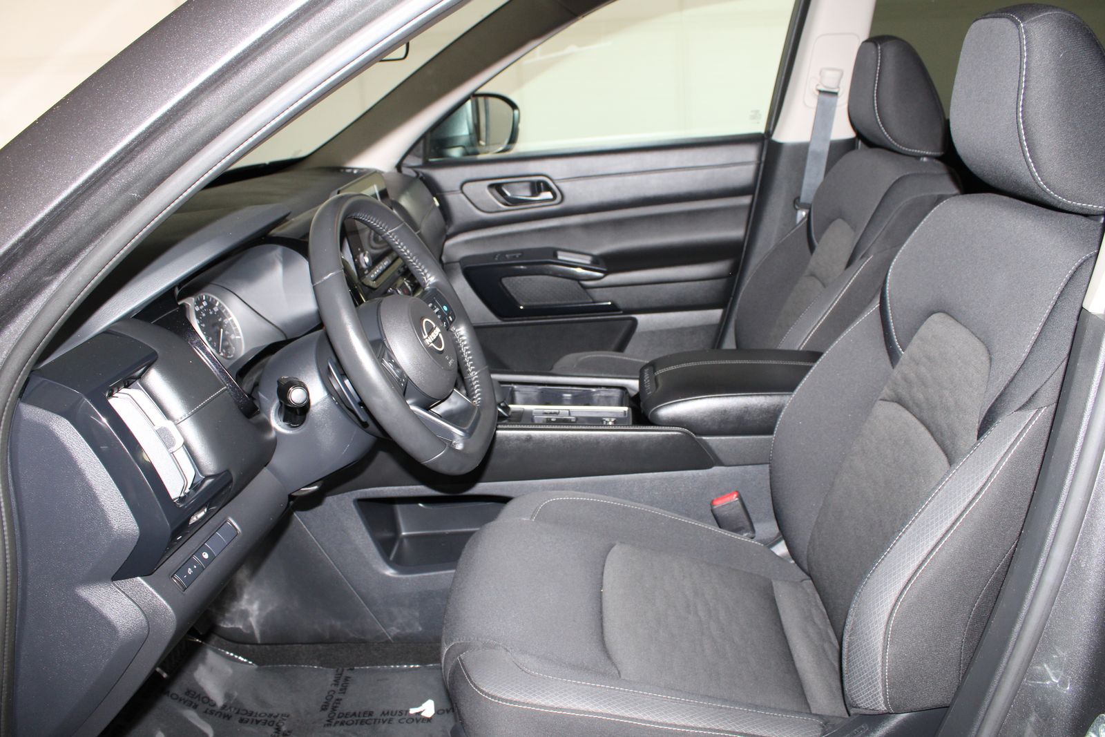 Used 2024 Gray Nissan SV image 14