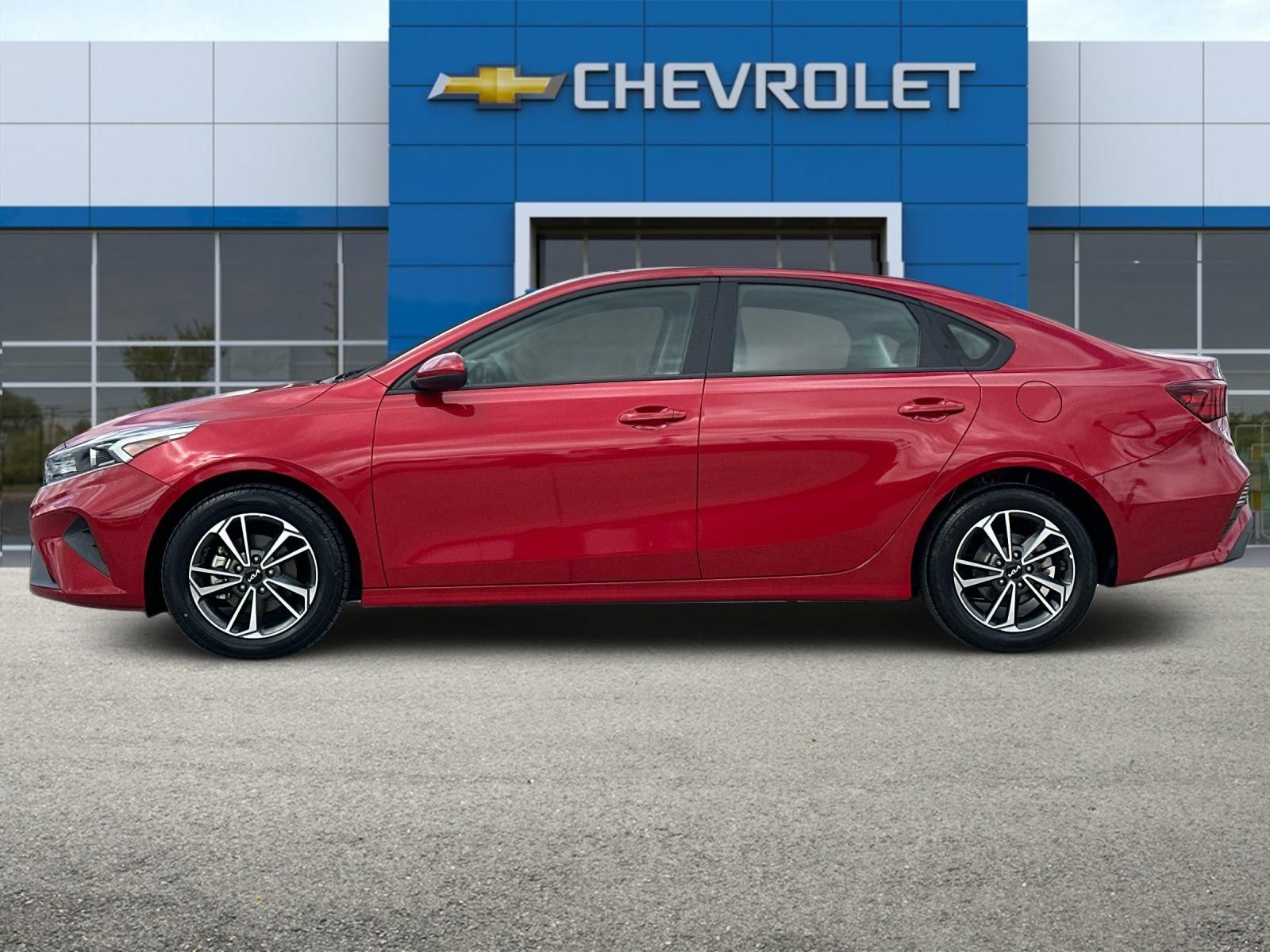 Used 2023 Red Kia LXS image 7