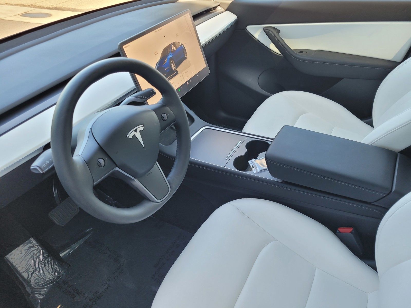 Used 2022  Tesla Long Range image 19