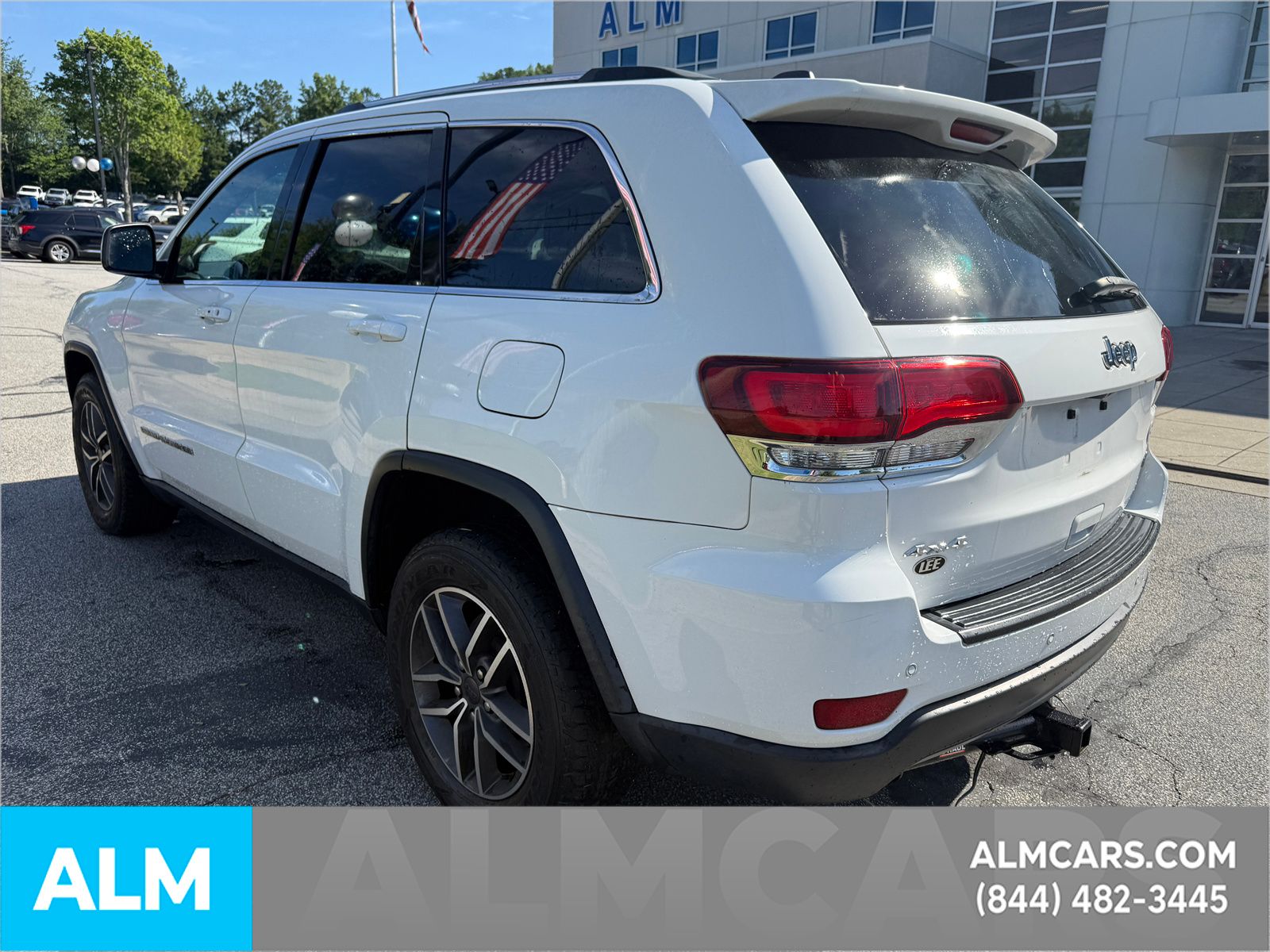 Used 2020 Bright White Clearcoat Jeep Laredo E image 10