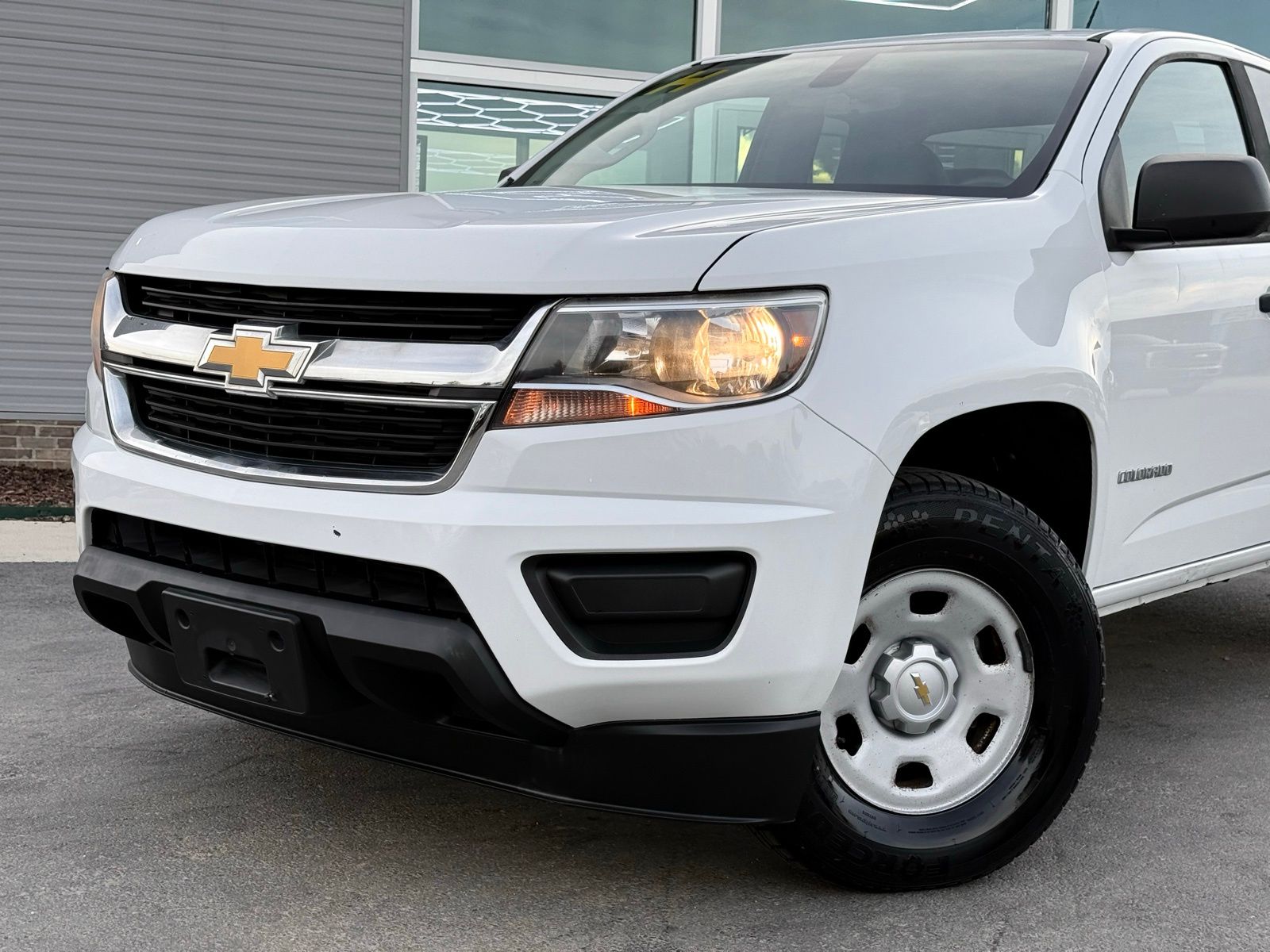 View vehicle photo 2