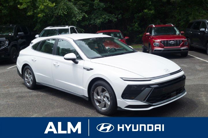 2026 Hyundai Sonata SE photo 3