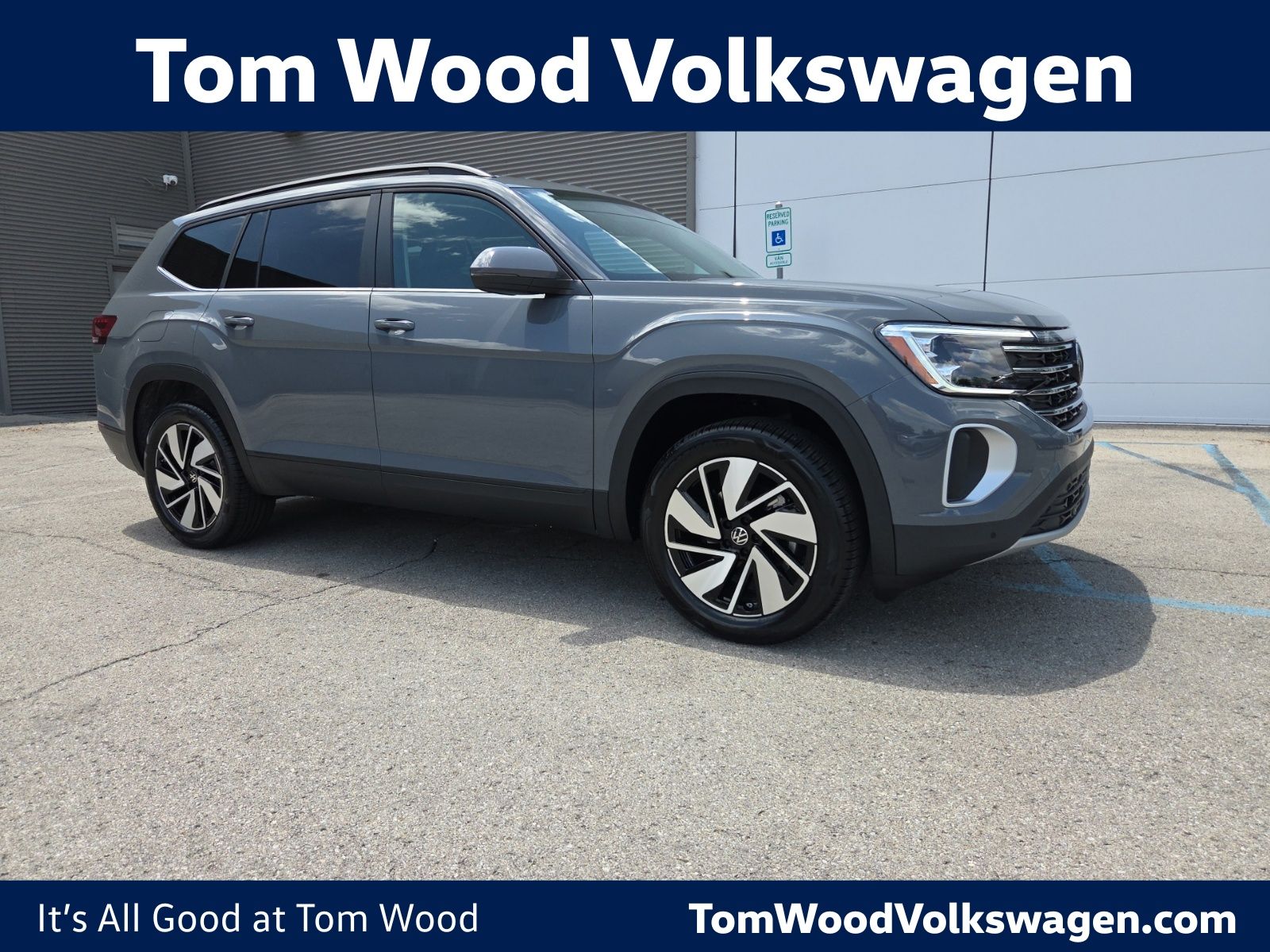 new 2026 Volkswagen Atlas car, priced at $45,654