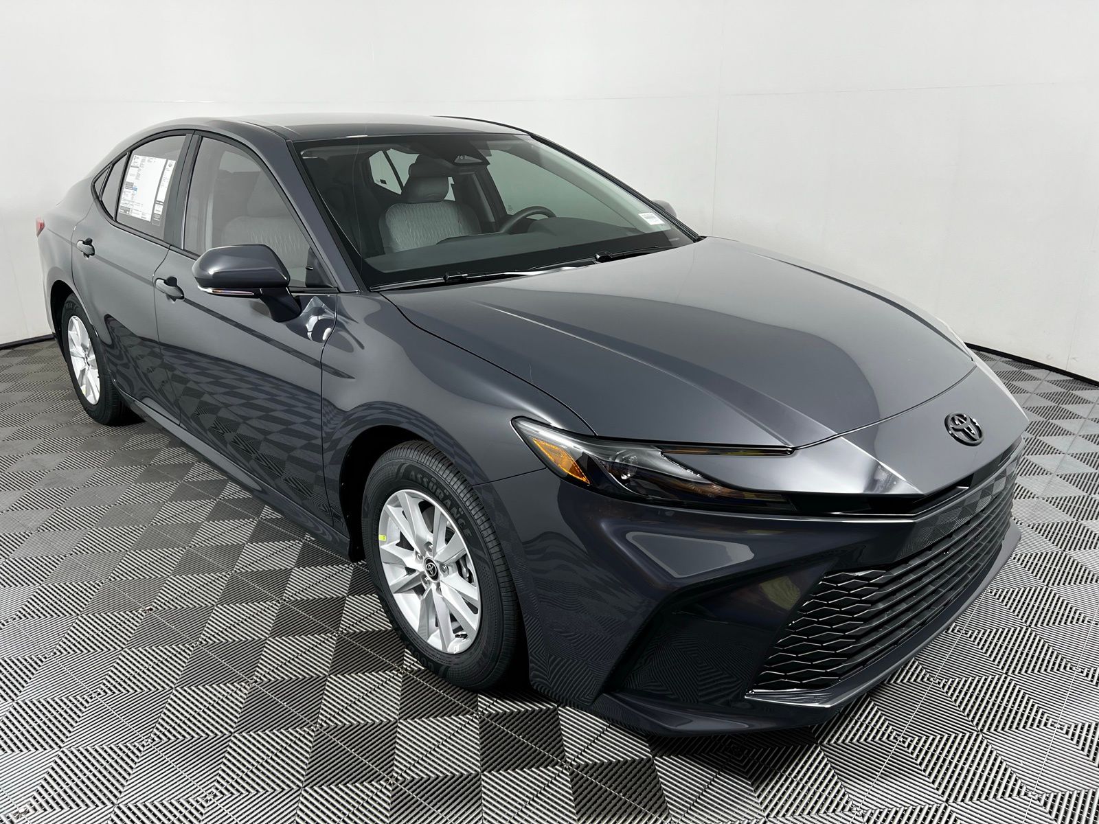 Thumbnail: 2025 Toyota Camry - 3