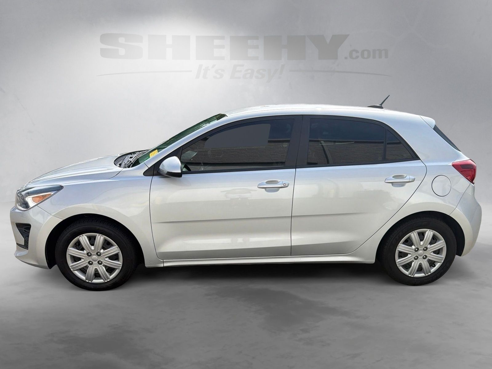 Used 2022 Silky Silver Kia S image 15
