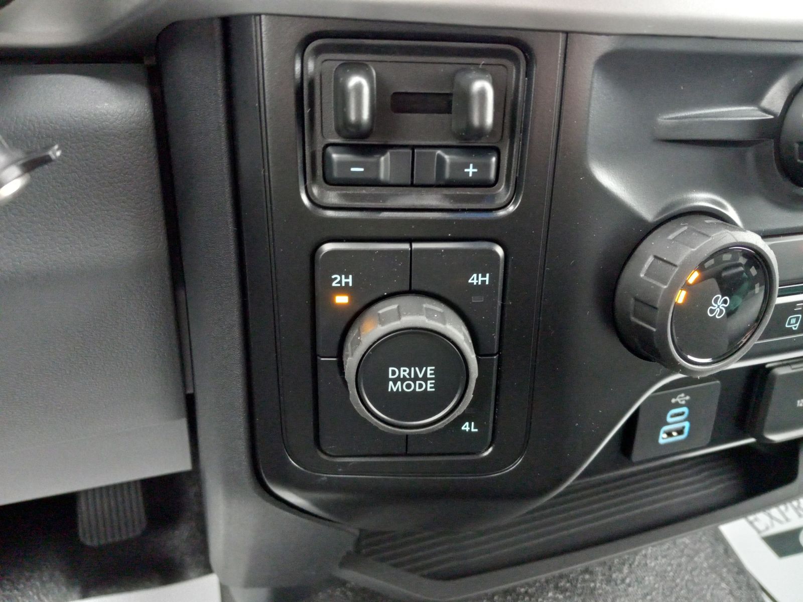 2026 Ford F-250SD image 21
