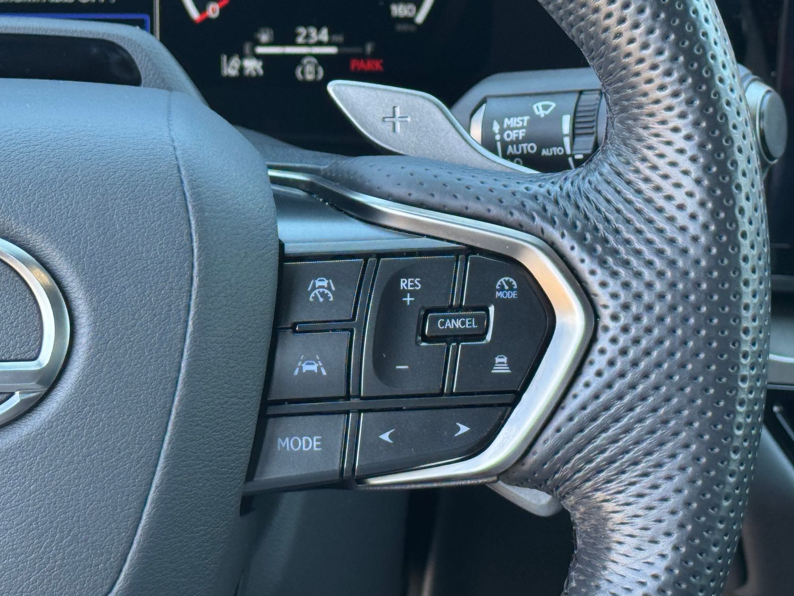 Used 2025 Black Lexus 500h F SPORT Premium image 36