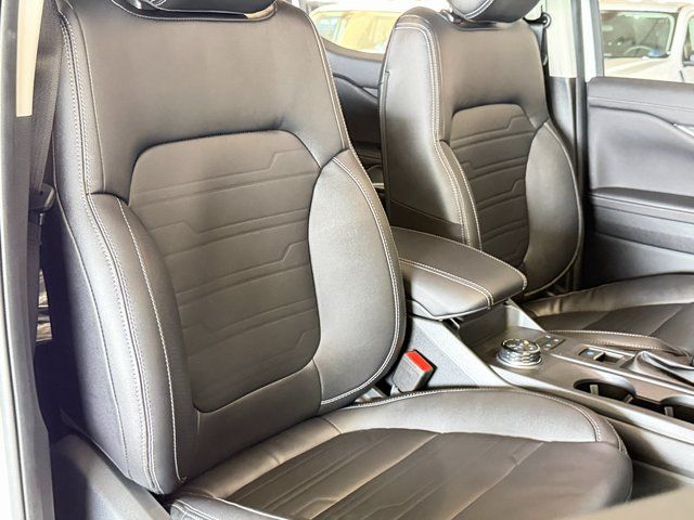 New 2025 Oxford White Ford Lariat image 12