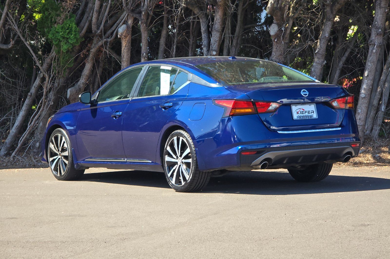 View vehicle photo 6