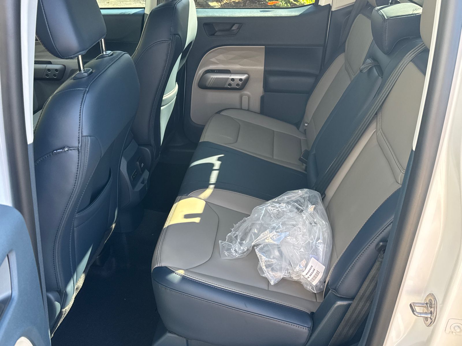 New 2026 Oxford White Ford Lariat® image 22