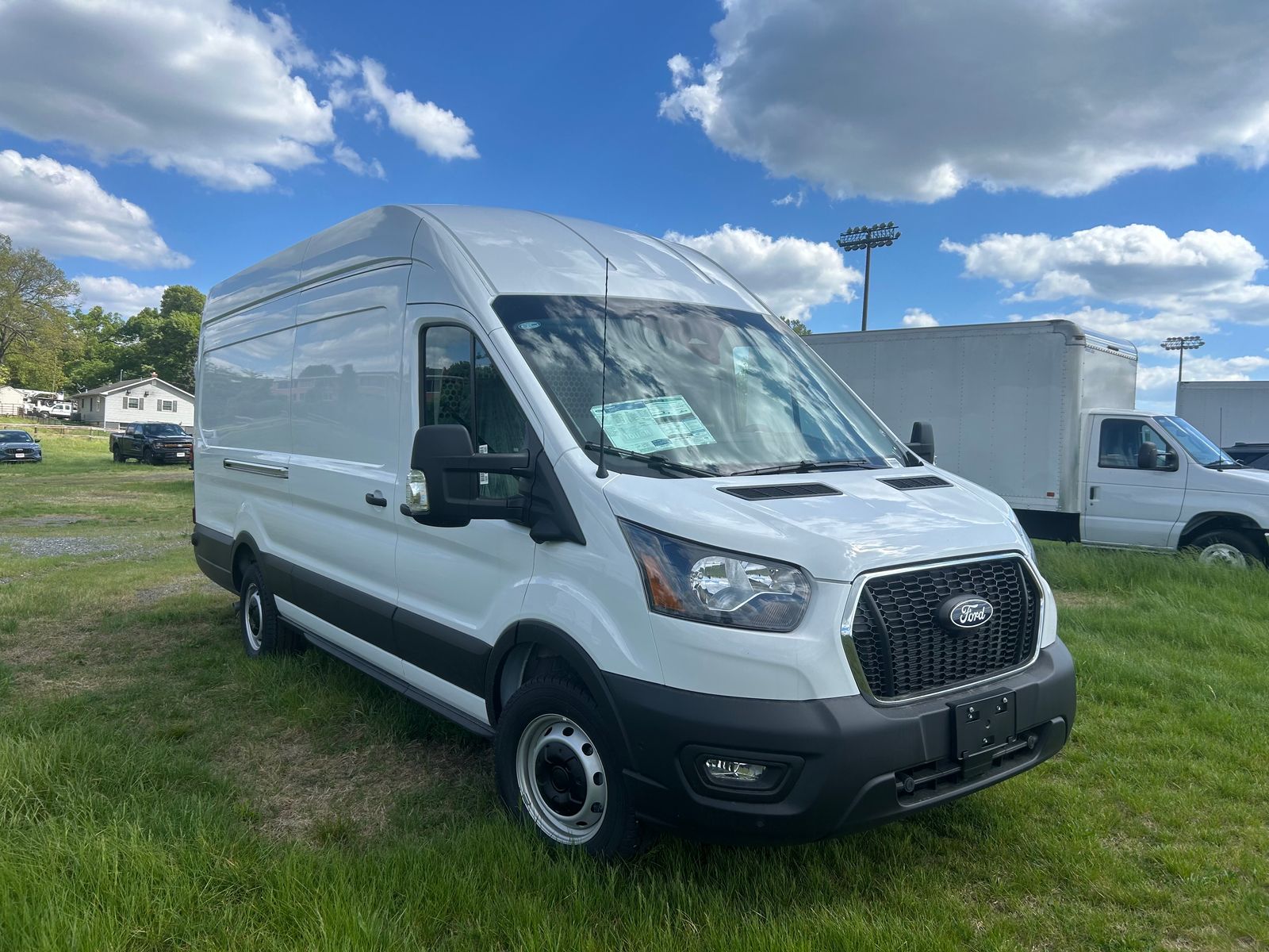 New 2026 Oxford White Ford Base image 2