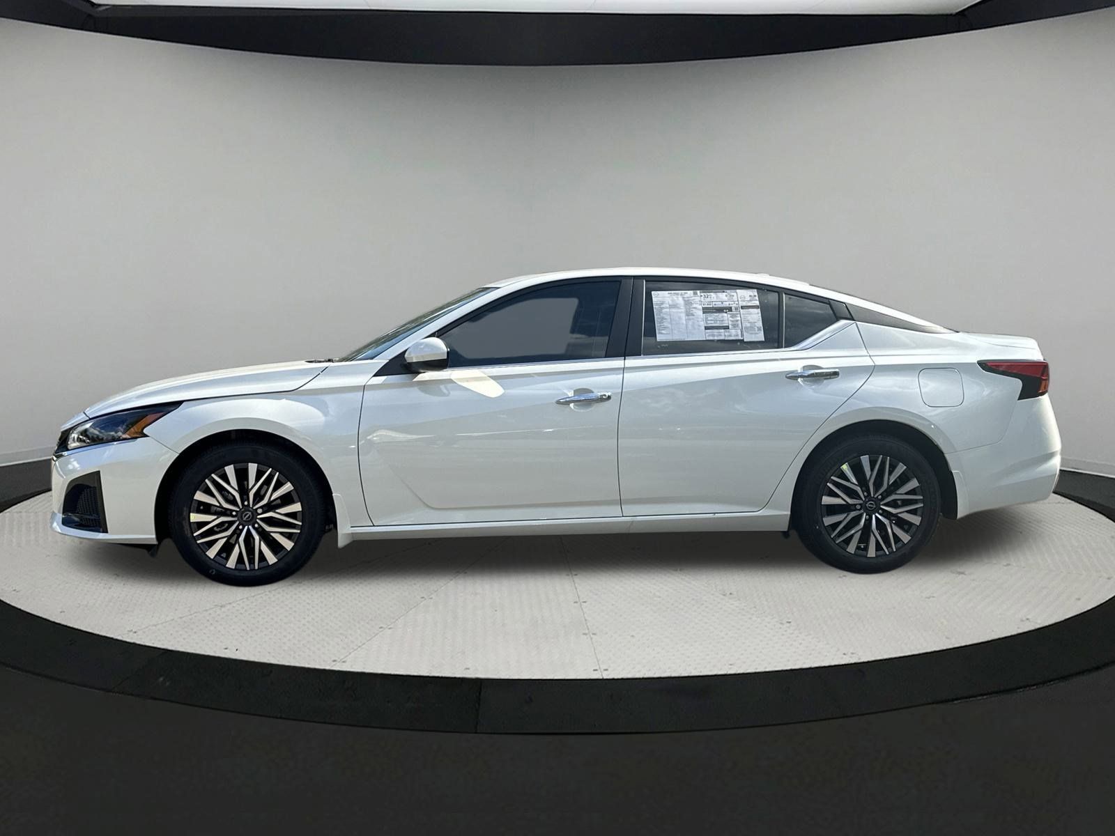 2025 Nissan Altima 2.5 SV photo 24