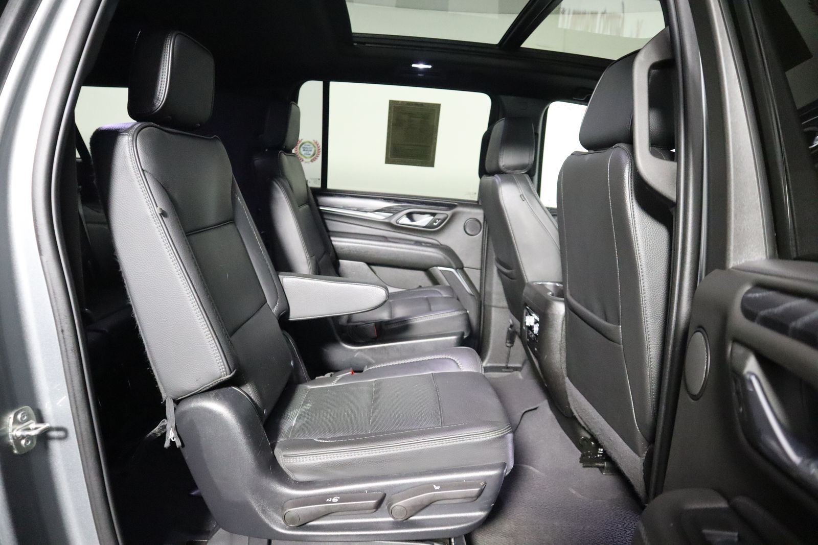 2023 GMC Yukon XL Denali photo