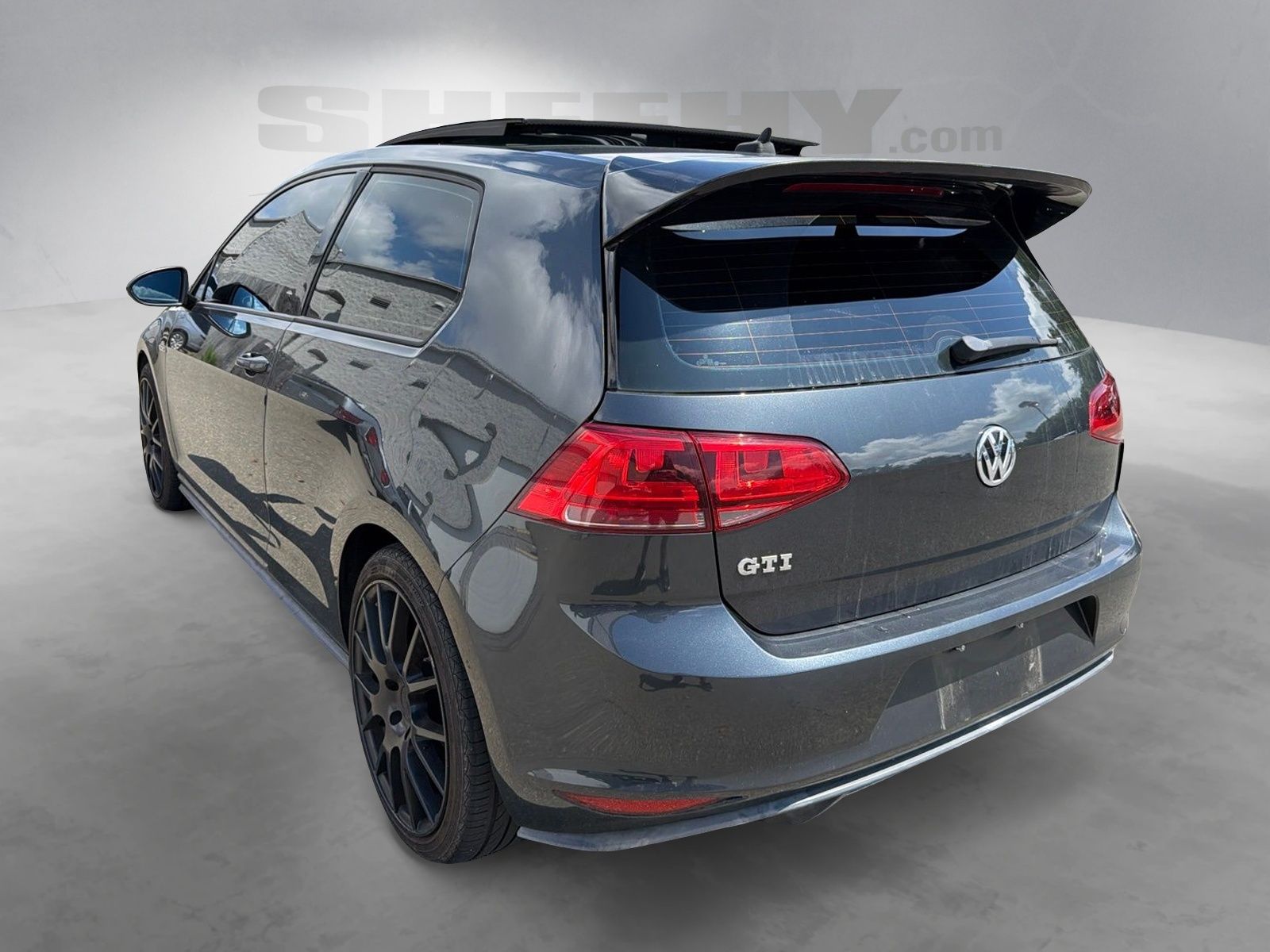 Used 2015 Carbon Steel Gray Metallic Volkswagen 2.0T SE image 11