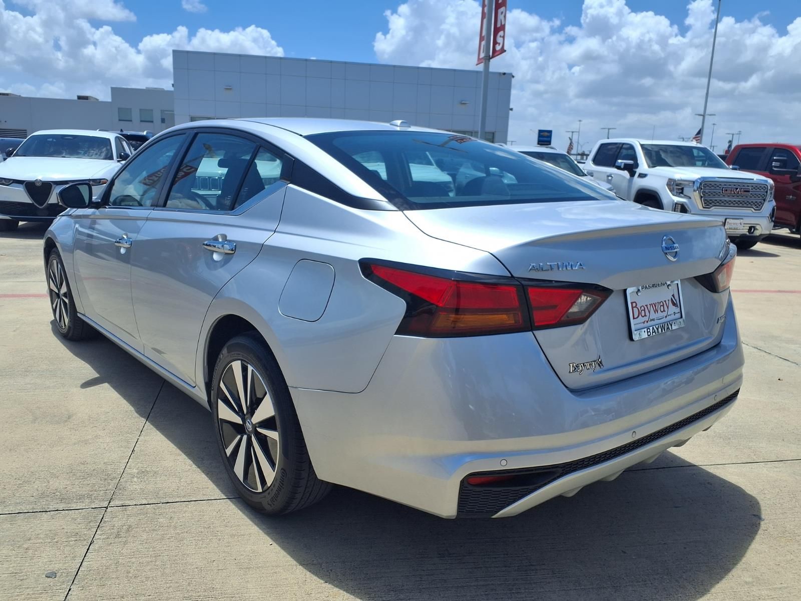 2022 Nissan Altima 2.5 SV Silver at Bravo Nissan