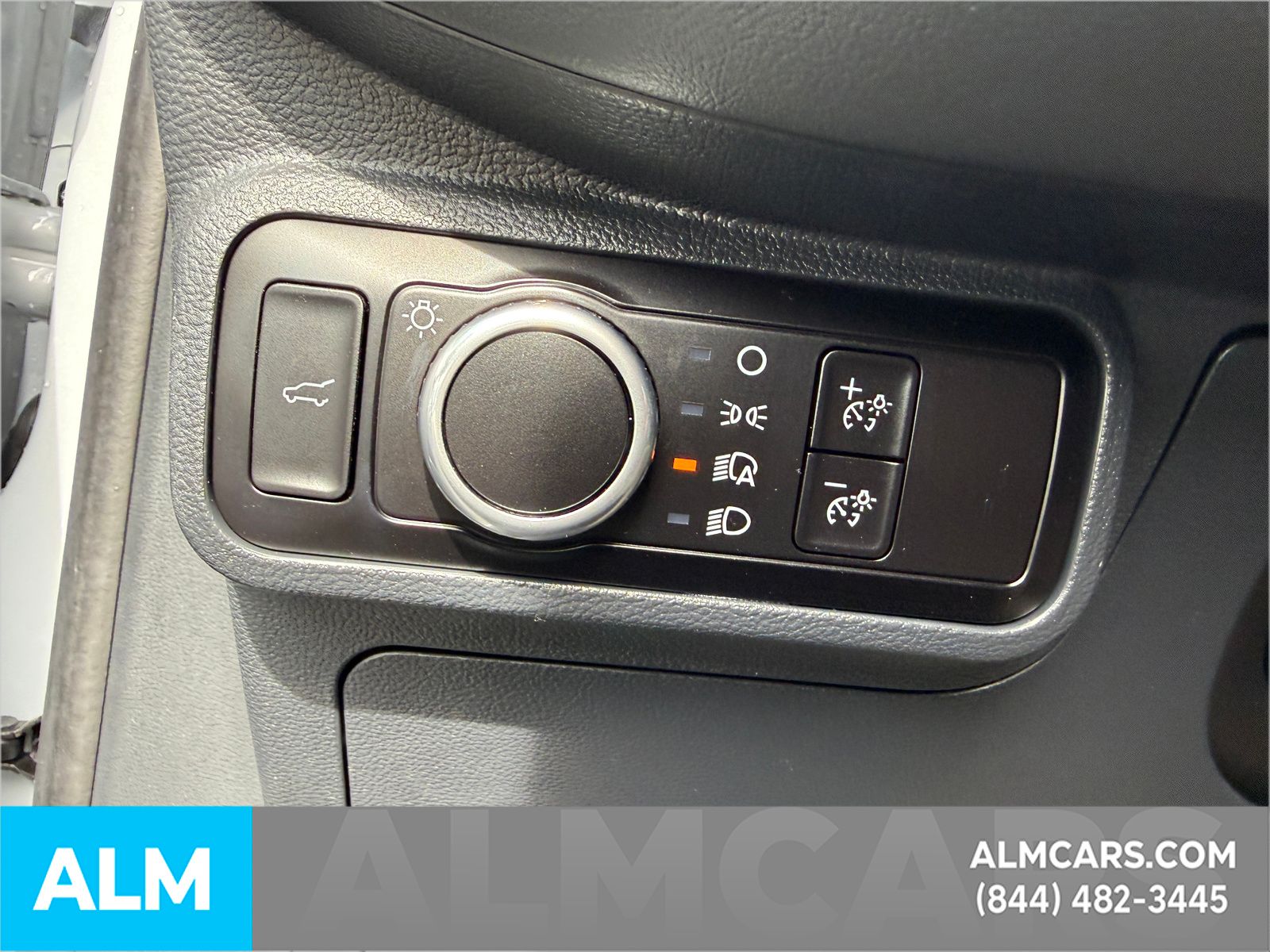 Used 2025 Space White Metallic Ford Active image 22