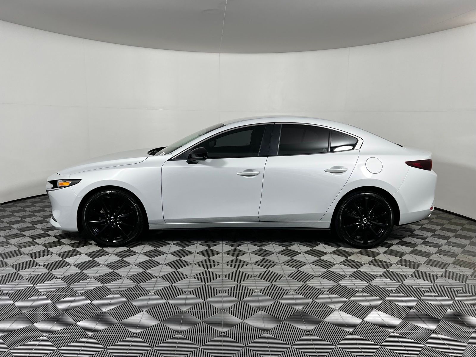 Thumbnail: 2025 Mazda Mazda3 - 8