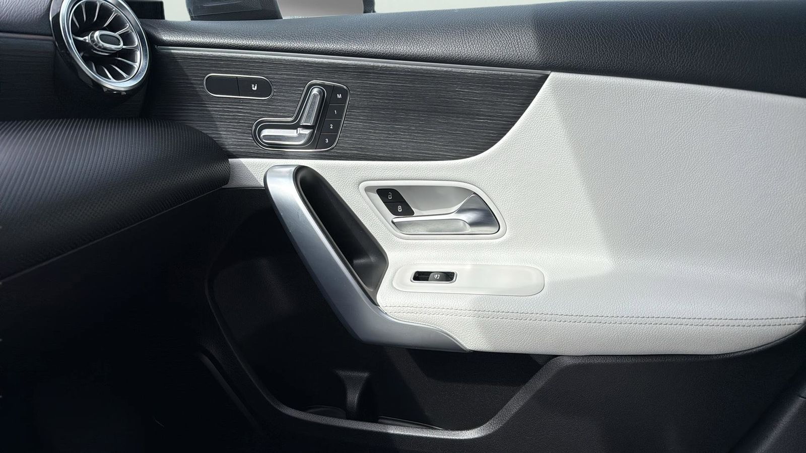 Used Car 2019 Mercedes-benz A-class  A 220 For Sale Under $25,000 In Austin, Texas