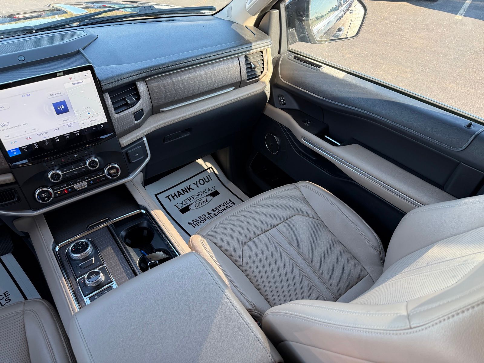 2024 Ford Expedition image 19