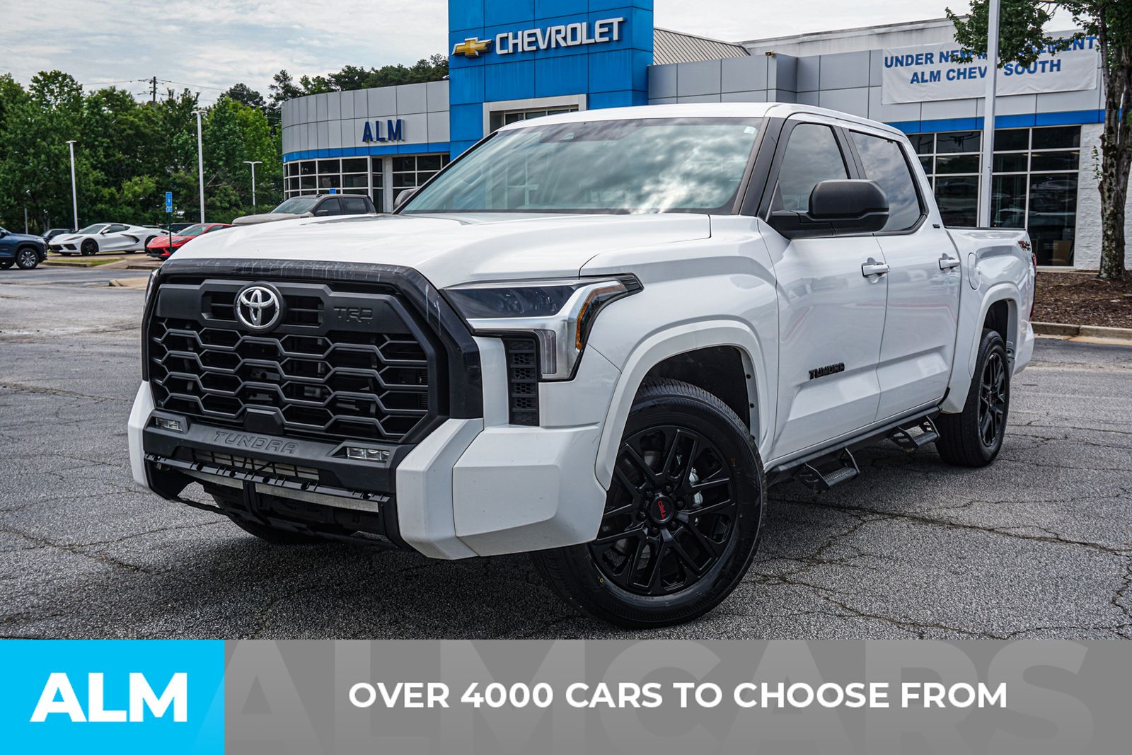 Used 2024 White Toyota SR5 image 3