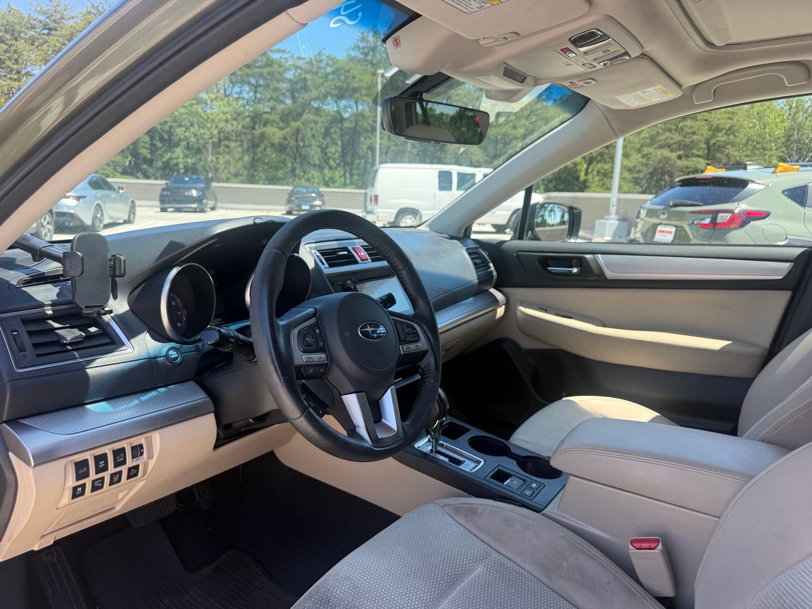 Used 2017 Green Subaru 2.5i Premium image 8