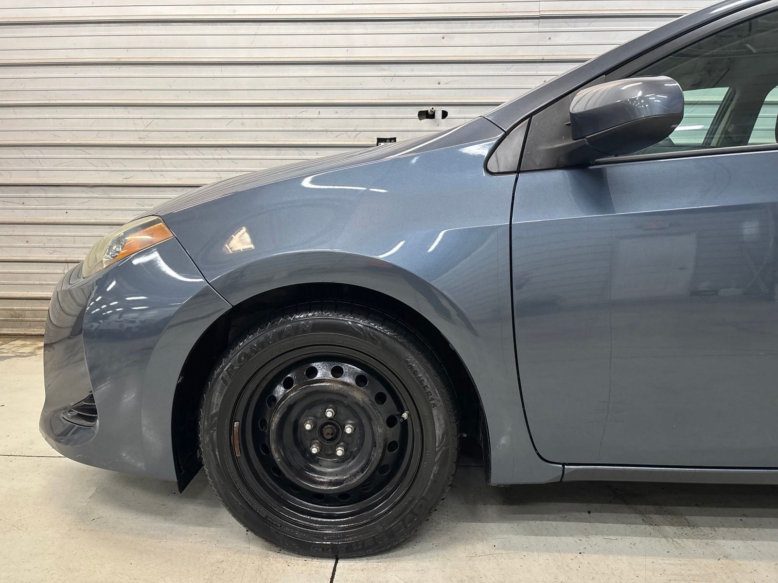 Photo 4 of 2018 Toyota Corolla LE