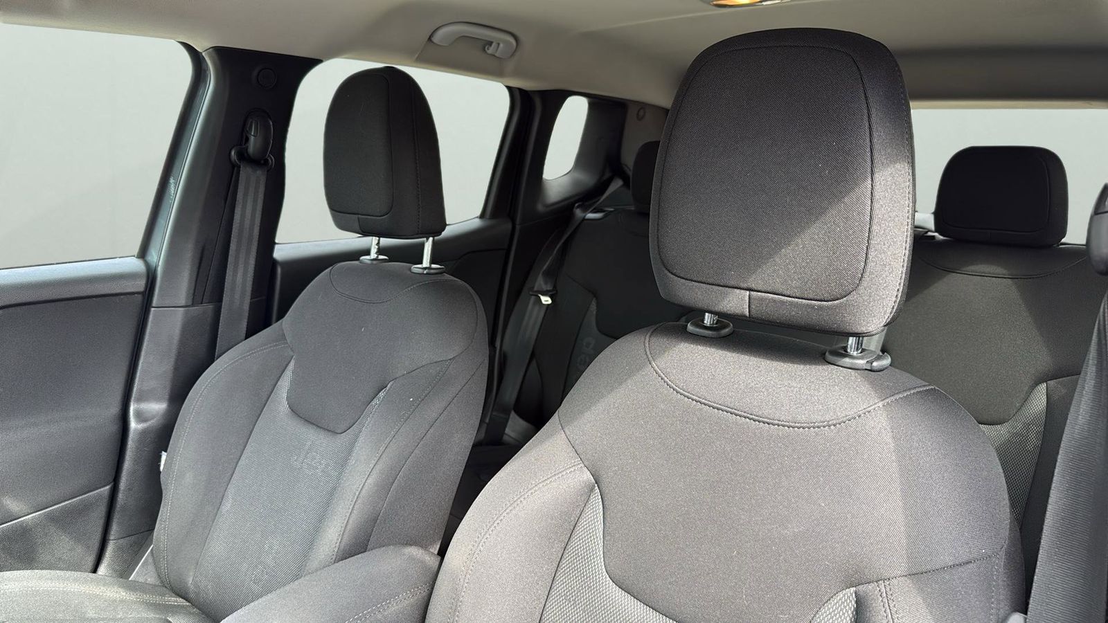 Used Car 2017 Jeep Renegade  Latitude For Sale Under $10,000 In Austin, Texas