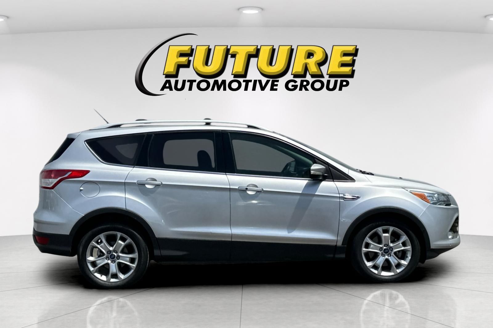 View vehicle photo 2