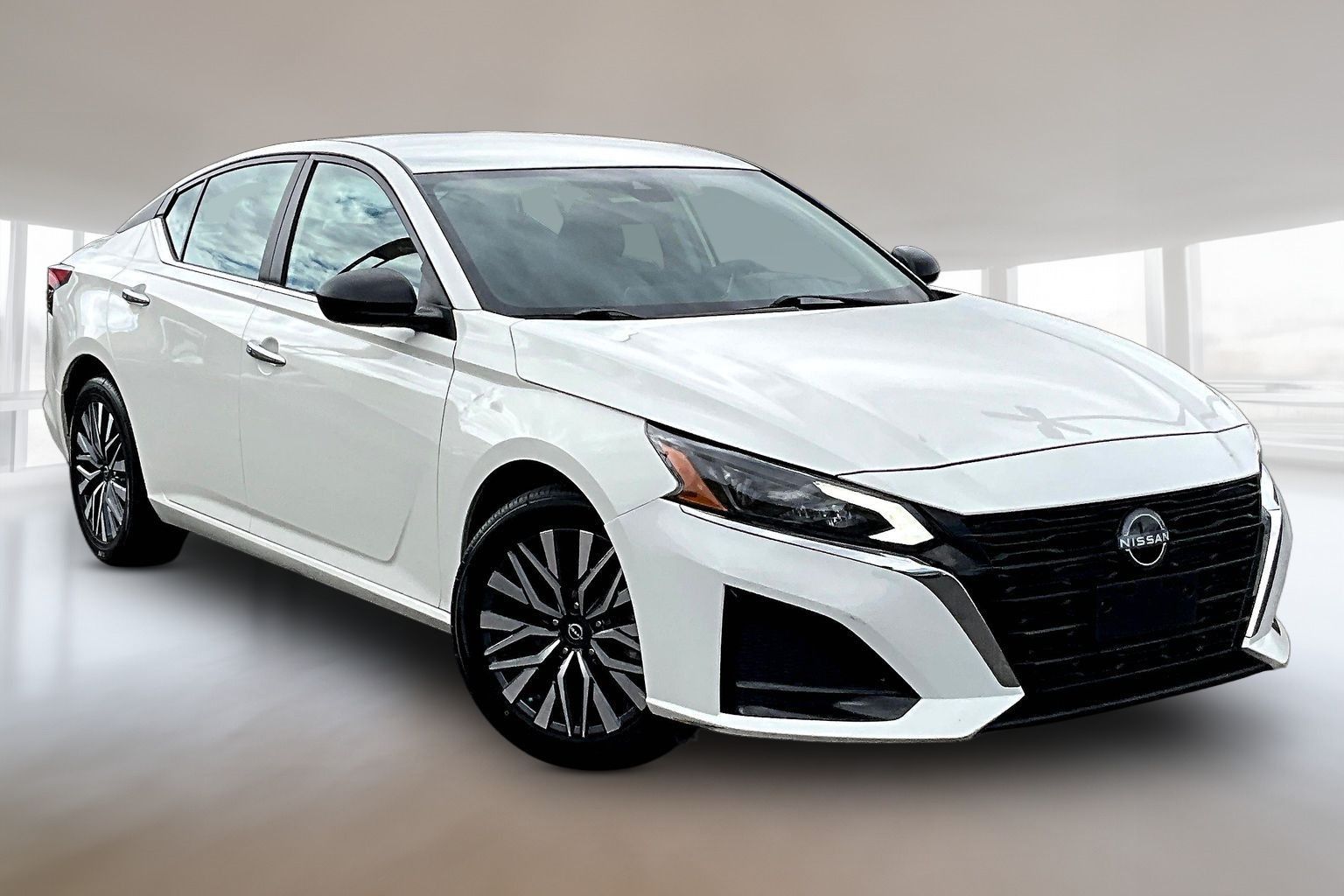 Glacier White 2025 Nissan Altima Sedan Front-Wheel Drive Continuously Variable Transmission