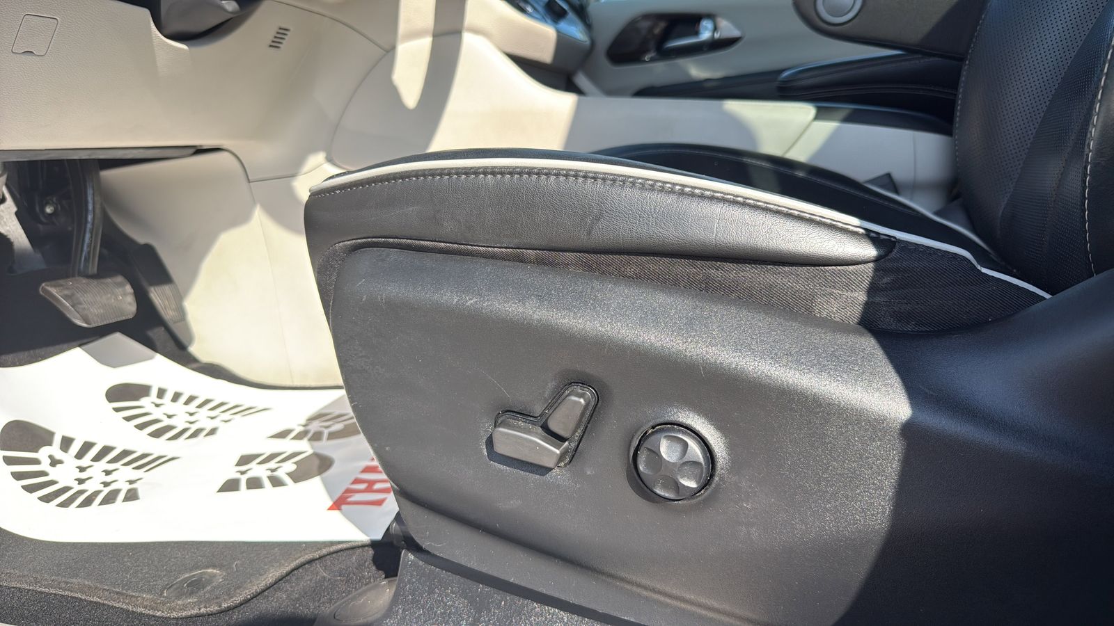 Used Car 2021 Chrysler Pacifica  Limited For Sale Under $30,000 In Austin, Texas