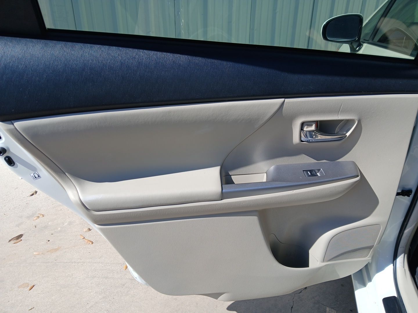 Used Car 2017 Toyota Prius V  For Sale Under $20,000 In Austin, Texas