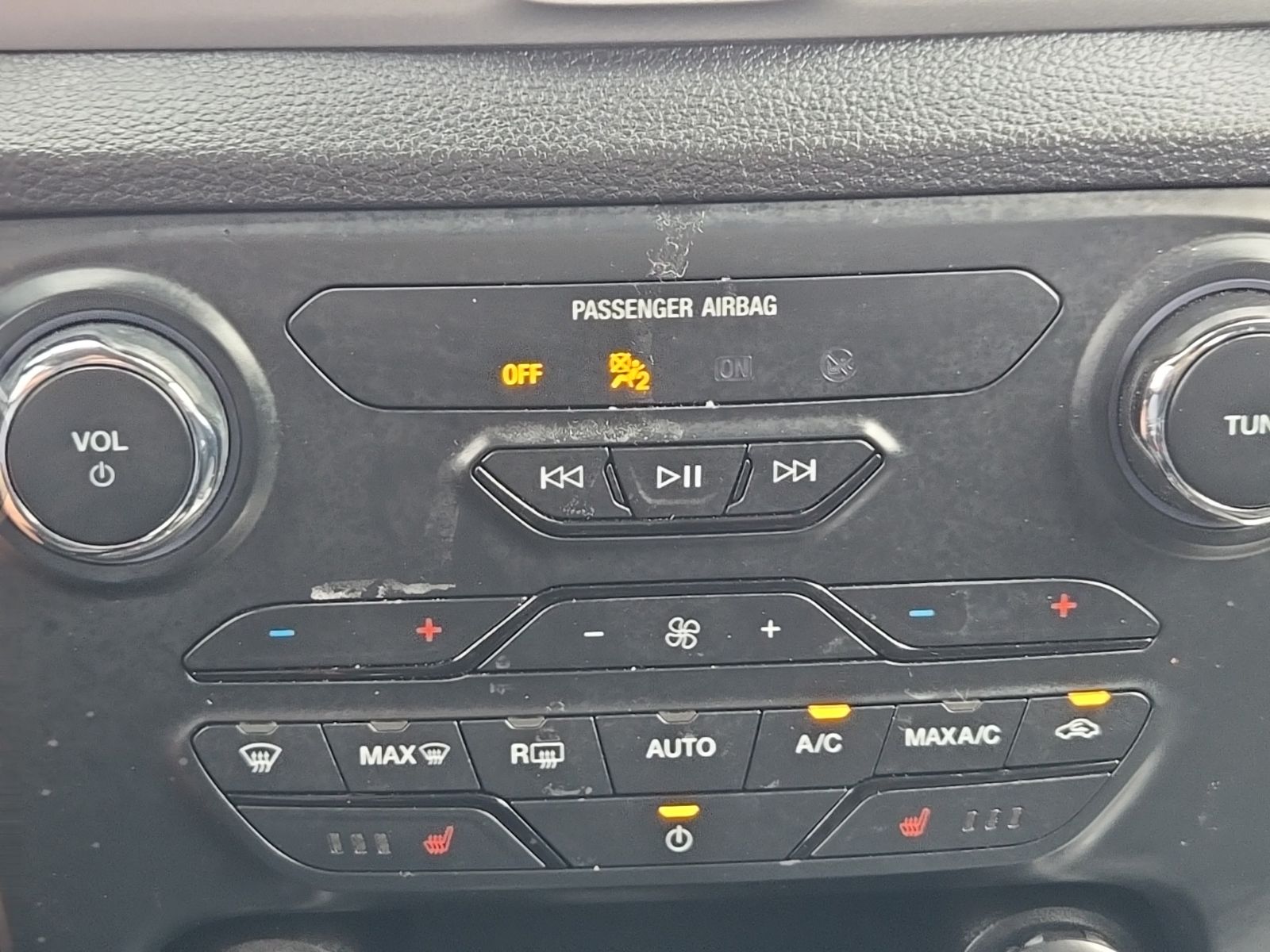Certified Used 2019 Gray Ford XLT image 22