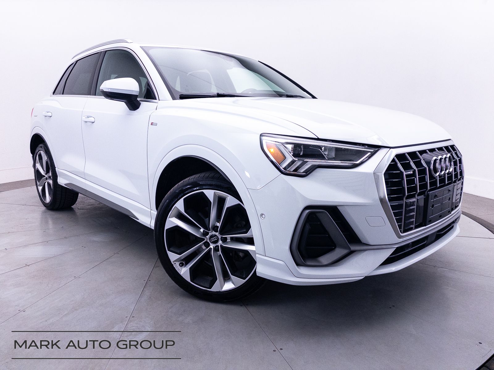 2019 Audi Q3 2.0T Prestige