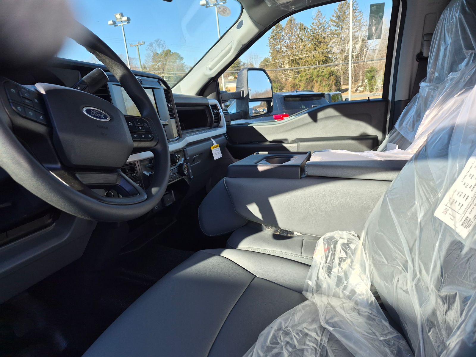 New 2026 Oxford White Ford XL image 13
