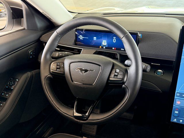 New 2026 Star White Metallic Tri-coat Ford Select image 18
