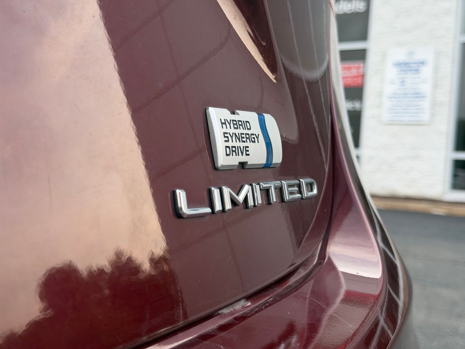 Used 2014 Red Toyota Limited image 26