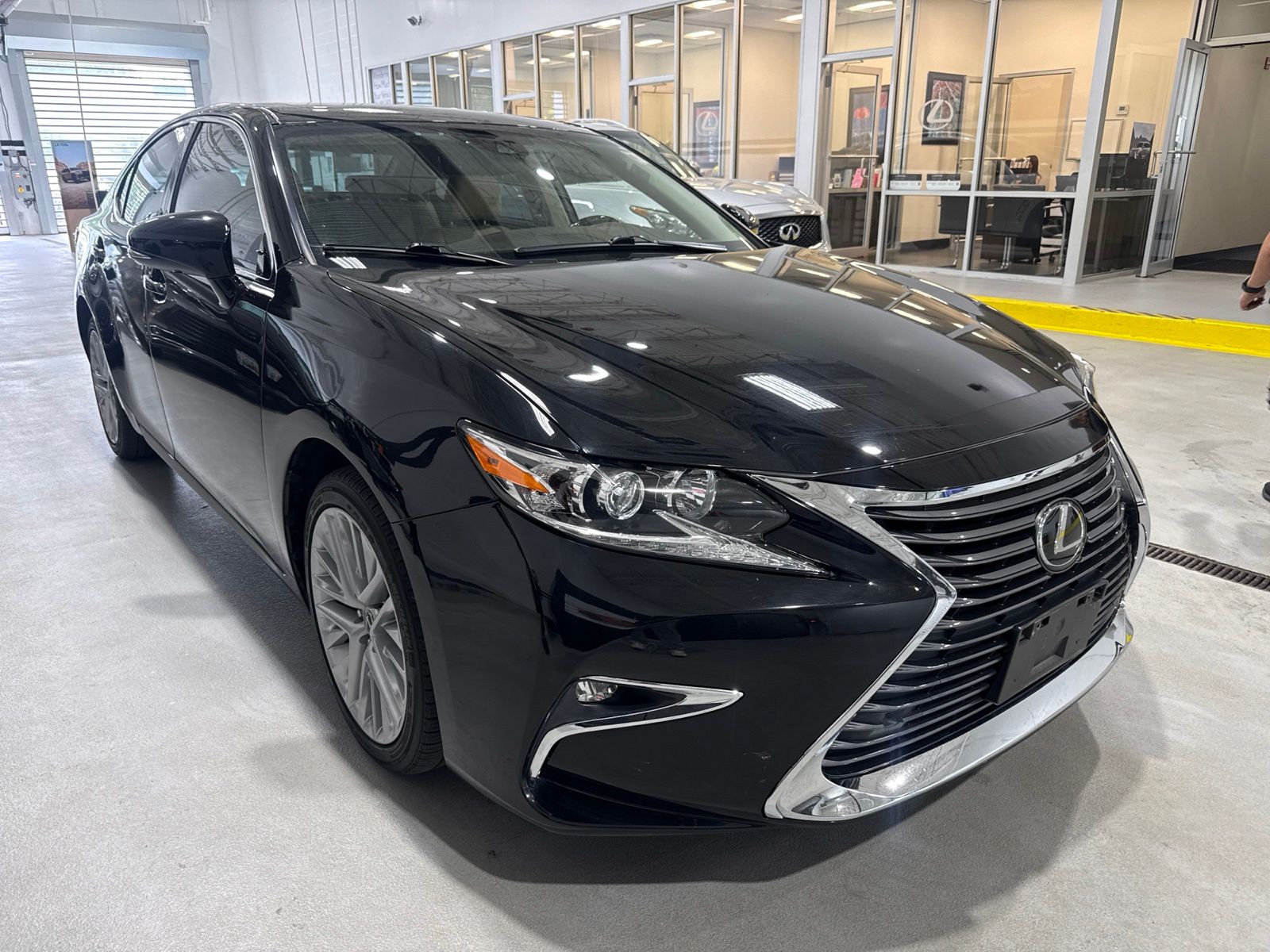 Black (Obsidian) 2017 Lexus ES 350 FWD Sedan Front-Wheel Drive 6-Speed Automatic